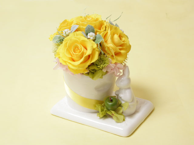 [イタリアンデザイン]イエローローズ・ラビット